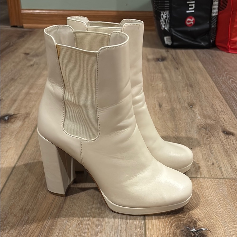 JF Cream White Ankle Boots